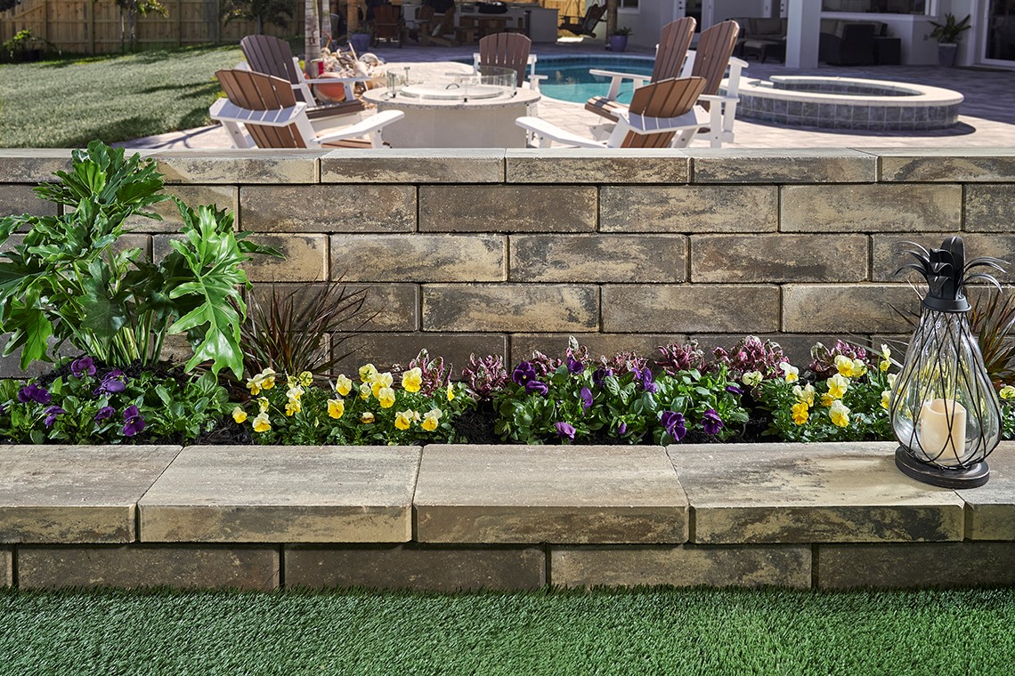 Lenza Retaining Wall